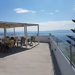 Paraskevas 3* Тирос