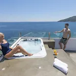 Отель Paraskevas 3*