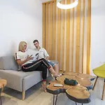 Отель Paraskevas