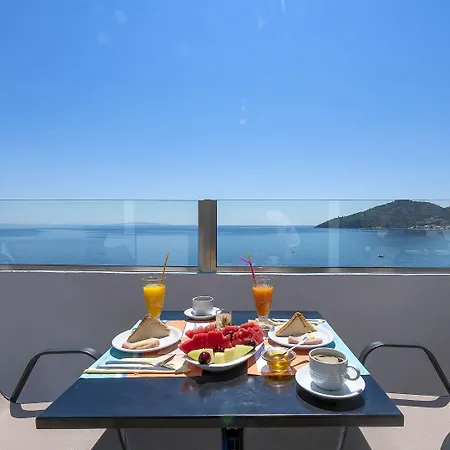 Paraskevas Hotell