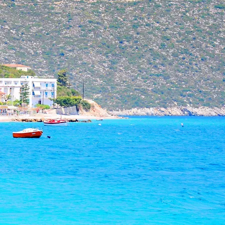Paraskevas Hotell 3*