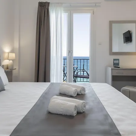 Paraskevas Hotel 3*