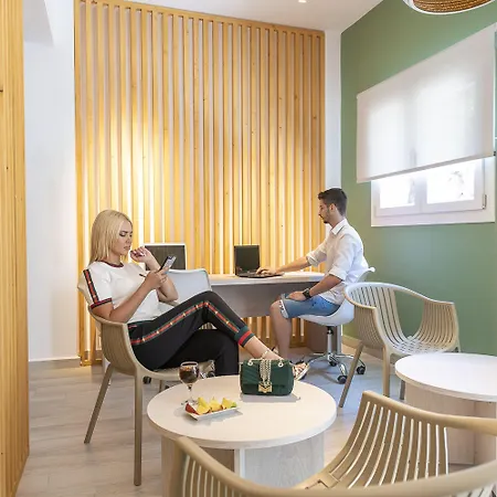 Paraskevas Hotel Tirós