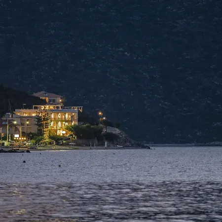 Paraskevas Hotel Tirós