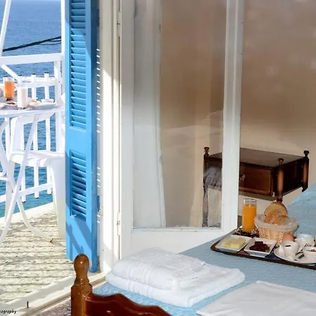 Paraskevas Beach Hotel 3*