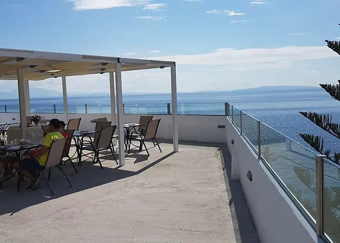 Paraskevas 3* Τυρός