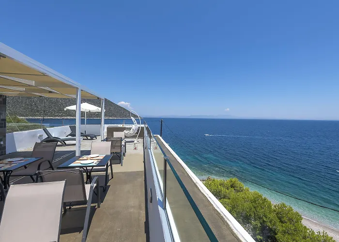 Paraskevas Hotel Tirós