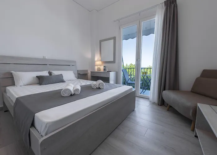 Hotel Paraskevas Tirós