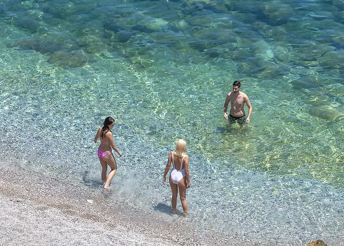 Ξενοδοχείο Paraskevas Τυρός